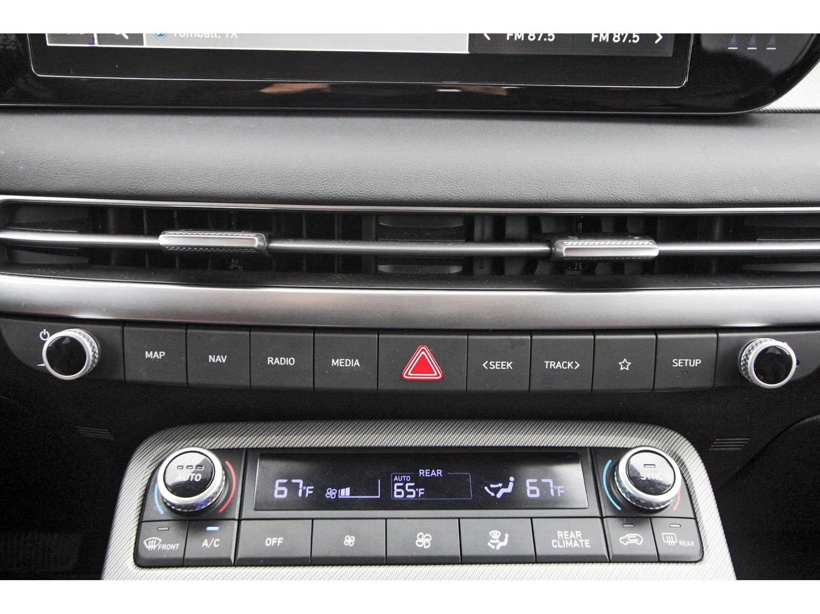 Used 2023 Hyundai Palisade SEL w/ Premium Package image 27