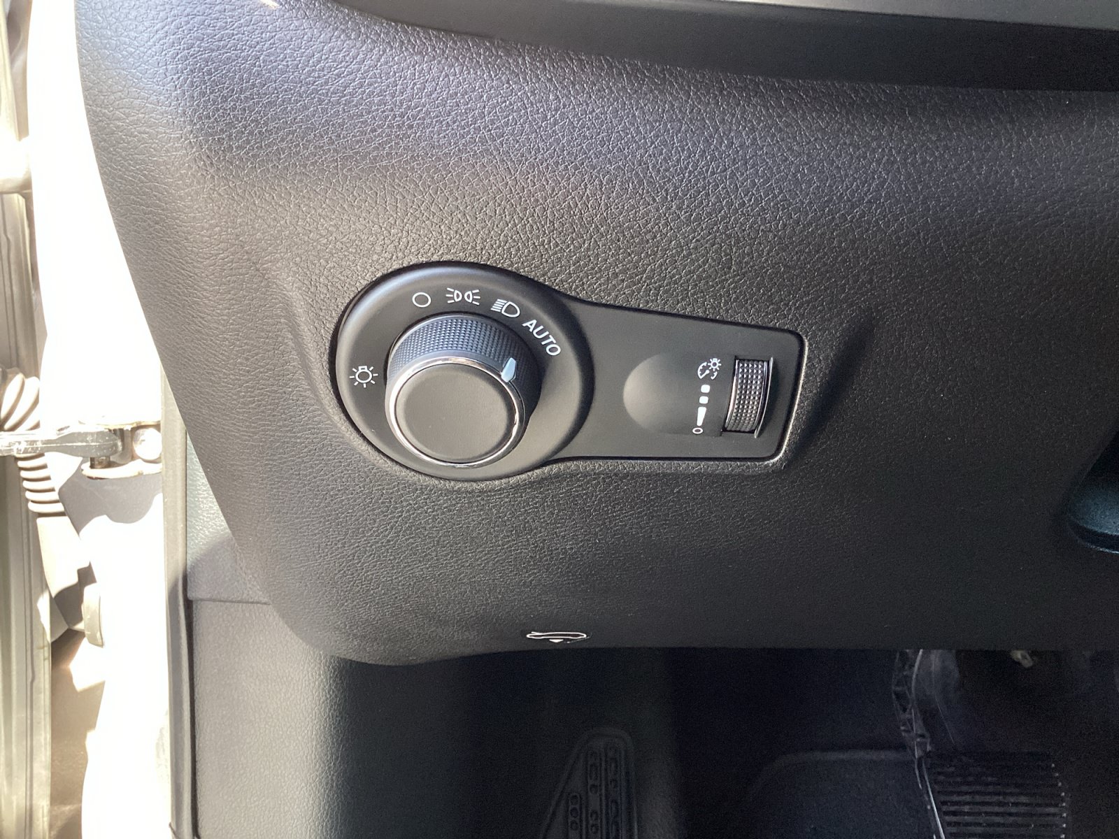 Used 2024 Jeep Compass Sport AWD/4WD image 27