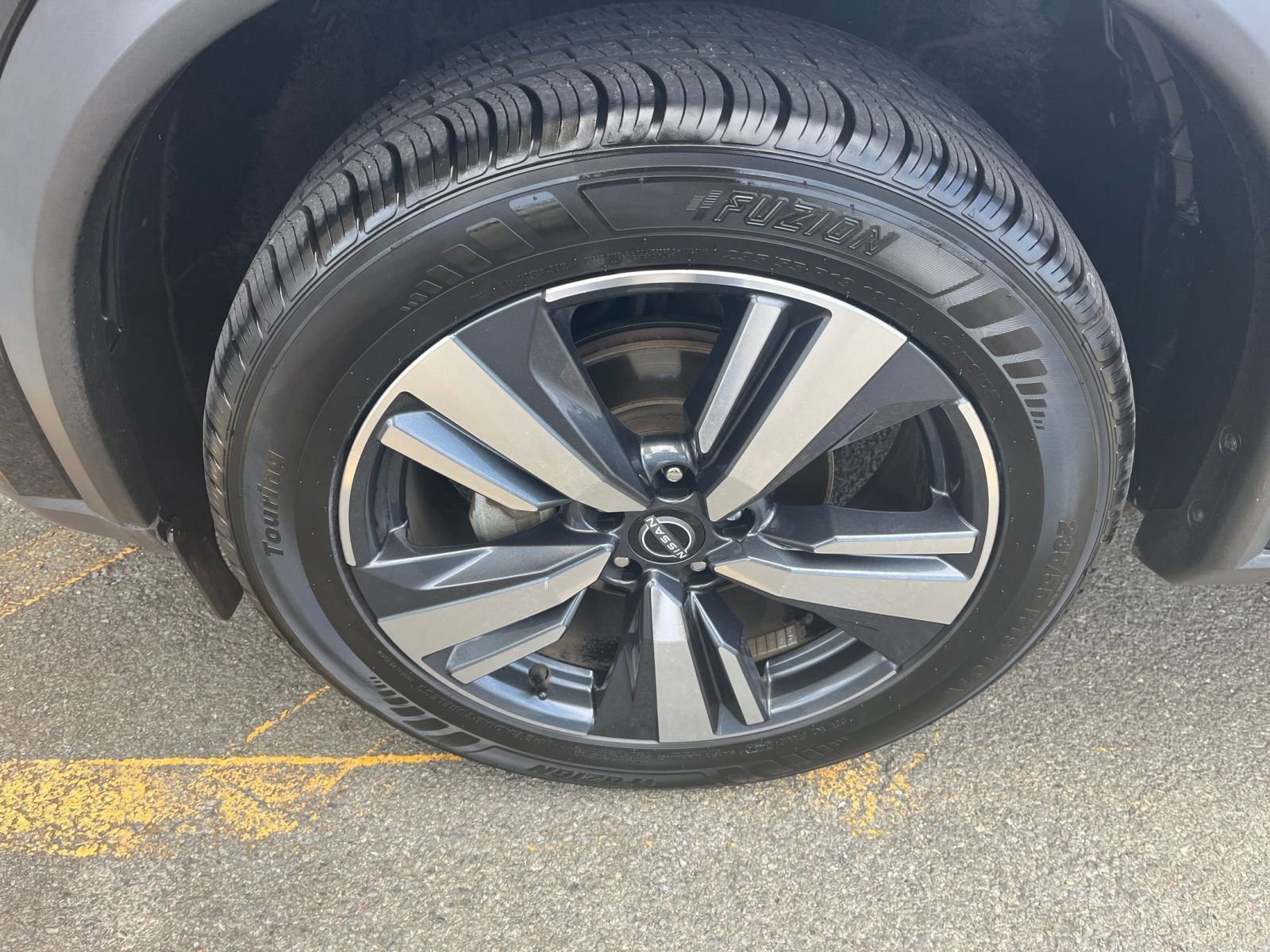 Used 2023 Nissan Rogue SL w/ SL Premium Package image 30