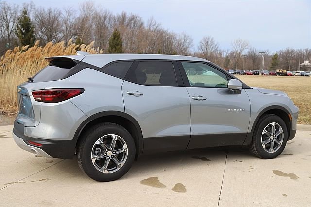 New 2025 Chevrolet Blazer LT w/ Driver Confidence Package image 7