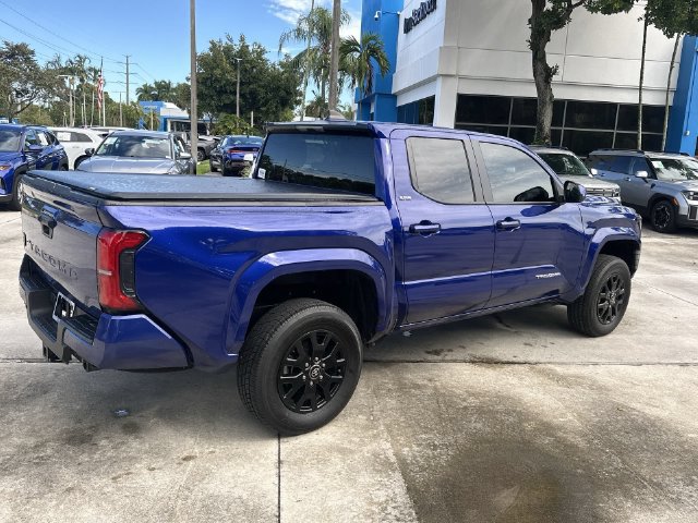 Used 2025 Toyota Tacoma SR5 RWD image 31