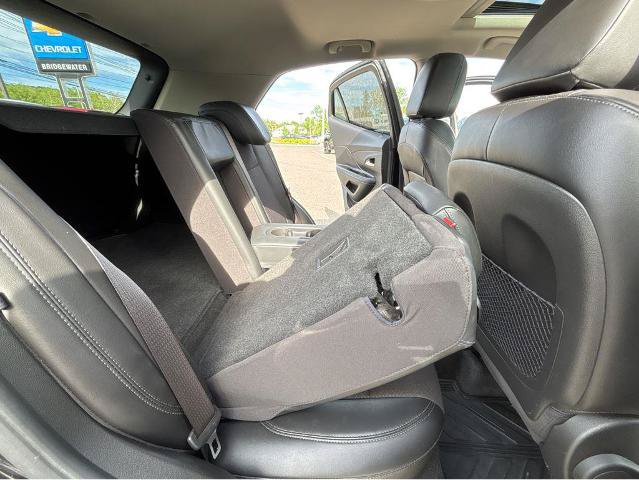 Used 2019 Buick Encore Sport Touring AWD/4WD image 3