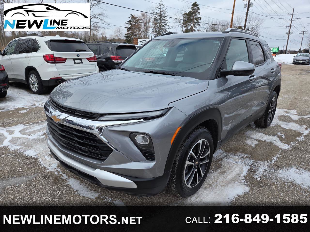 Used 2025 Chevrolet TrailBlazer LT w/ LT Cold Weather Package FWD image 1