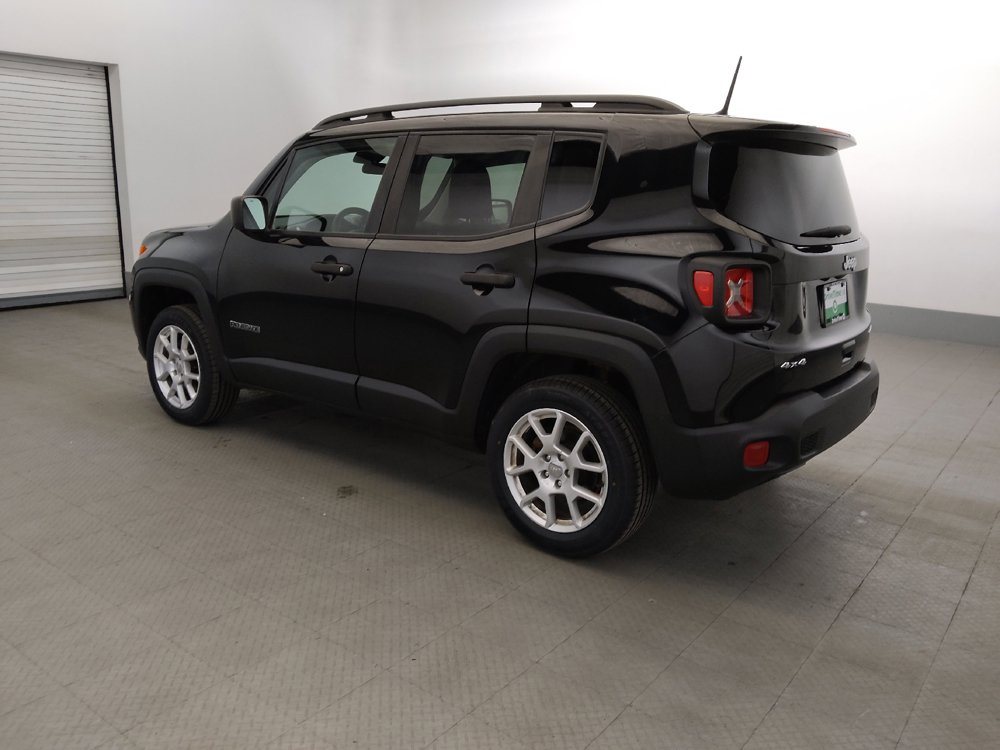 Used 2019 Jeep Renegade Sport w/ Sport Appearance Group AWD/4WD image 3