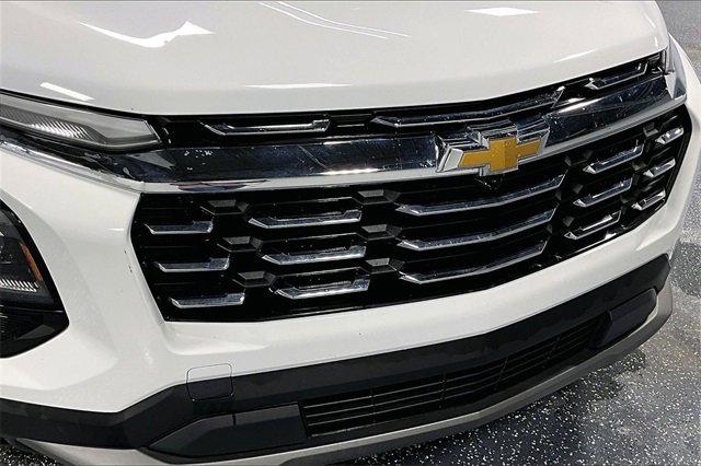 Used 2025 Chevrolet Equinox LT image 28