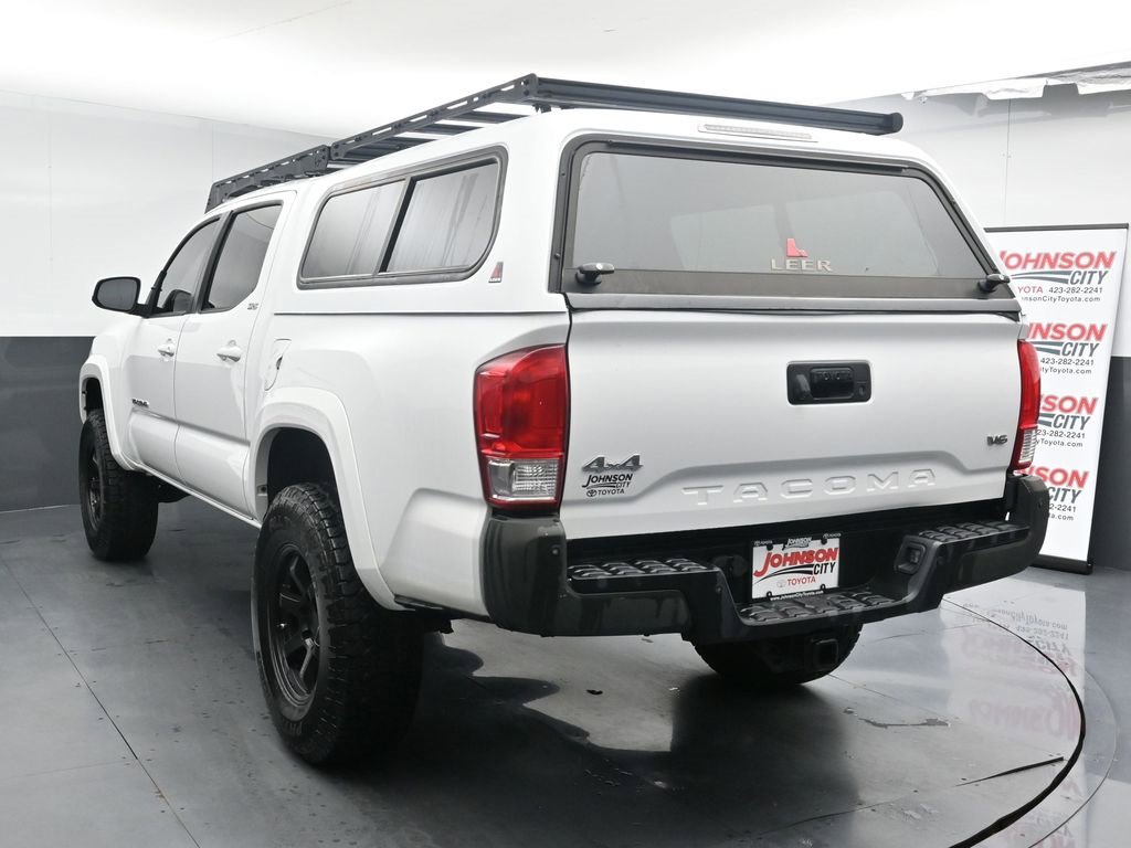 Used 2017 Toyota Tacoma SR5 w/ Tow Package image 6