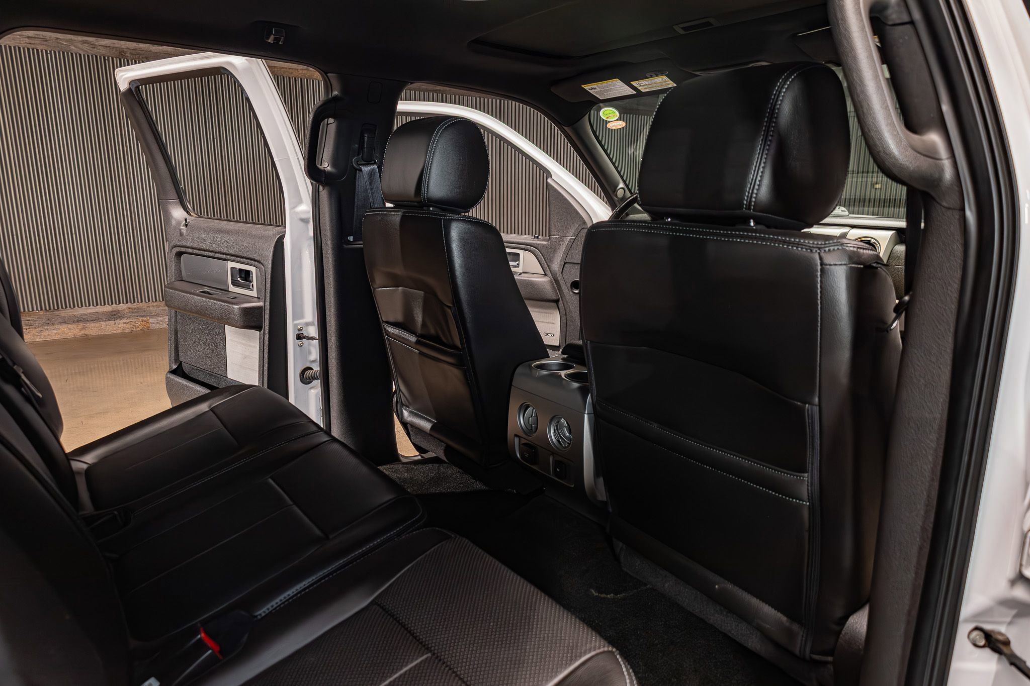 Used 2014 Ford F150 FX4 w/ Equipment Group 402A Luxury AWD/4WD image 26