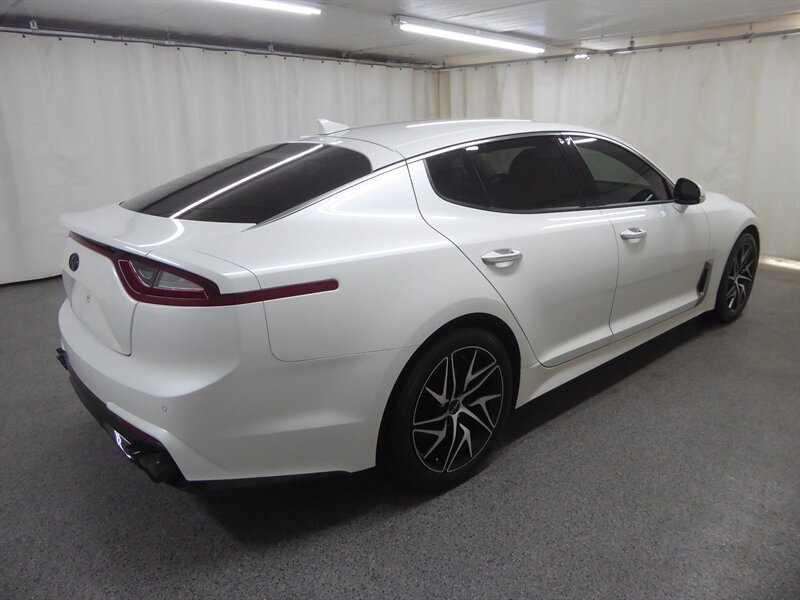 Used 2019 Kia Stinger RWD image 7