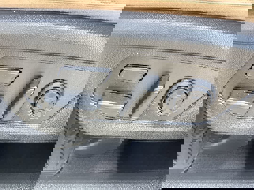 Used 2025 Kia Sorento SX Prestige w/ Olive Brown Leather Package AWD/4WD image 12