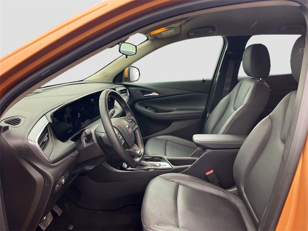 Used 2024 Buick Encore GX Sport Touring image 10