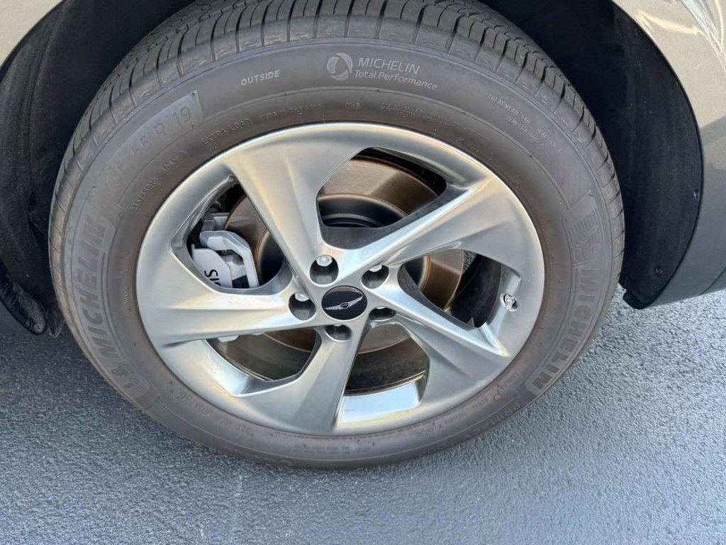 Certified 2026 Genesis GV70 2.5T Advanced image 7