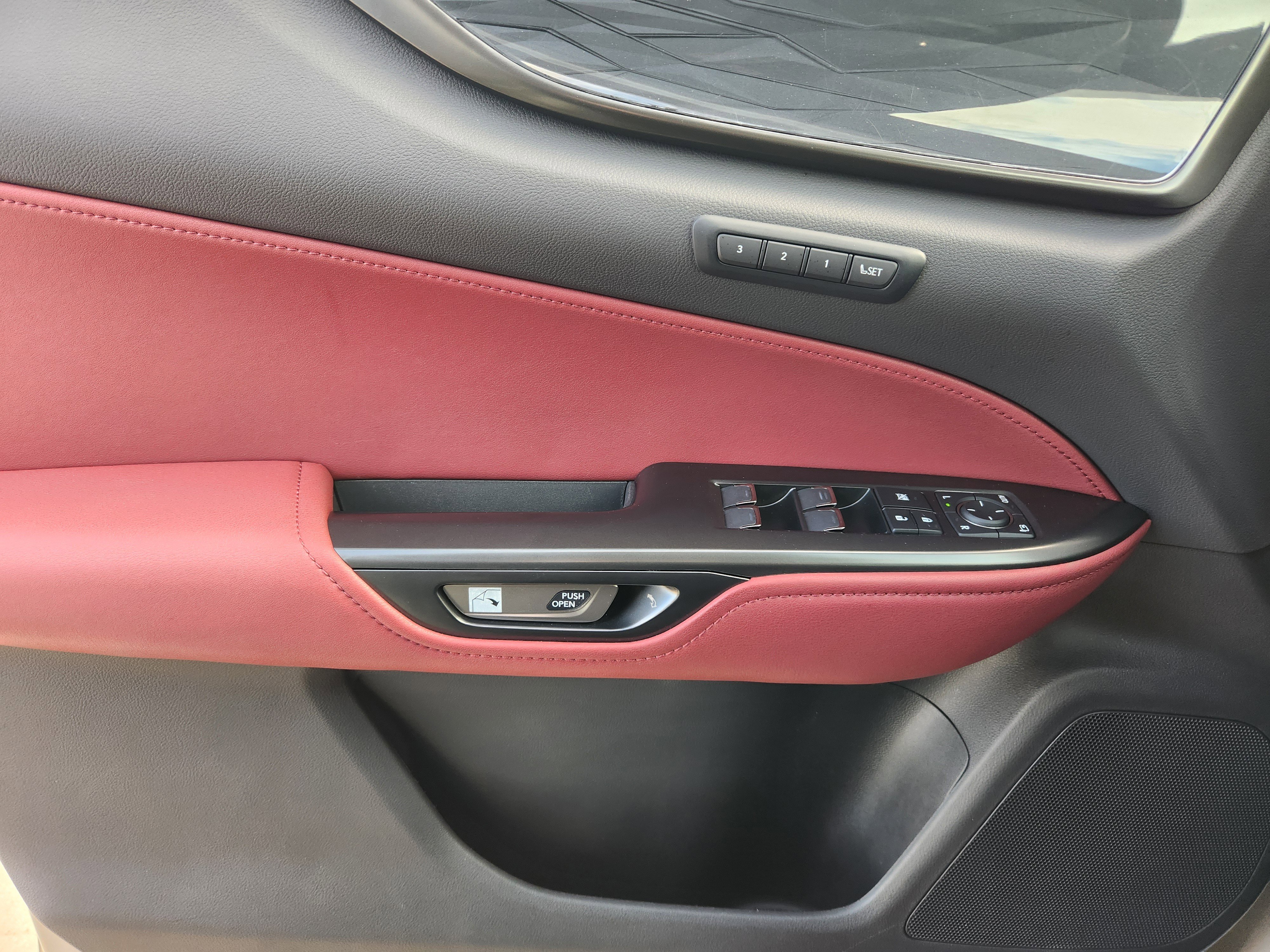 Used 2024 Lexus NX 250 FWD w/ Premium Package image 28