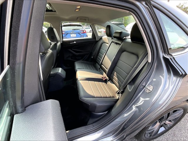 Certified 2022 Volkswagen Jetta SE FWD image 23