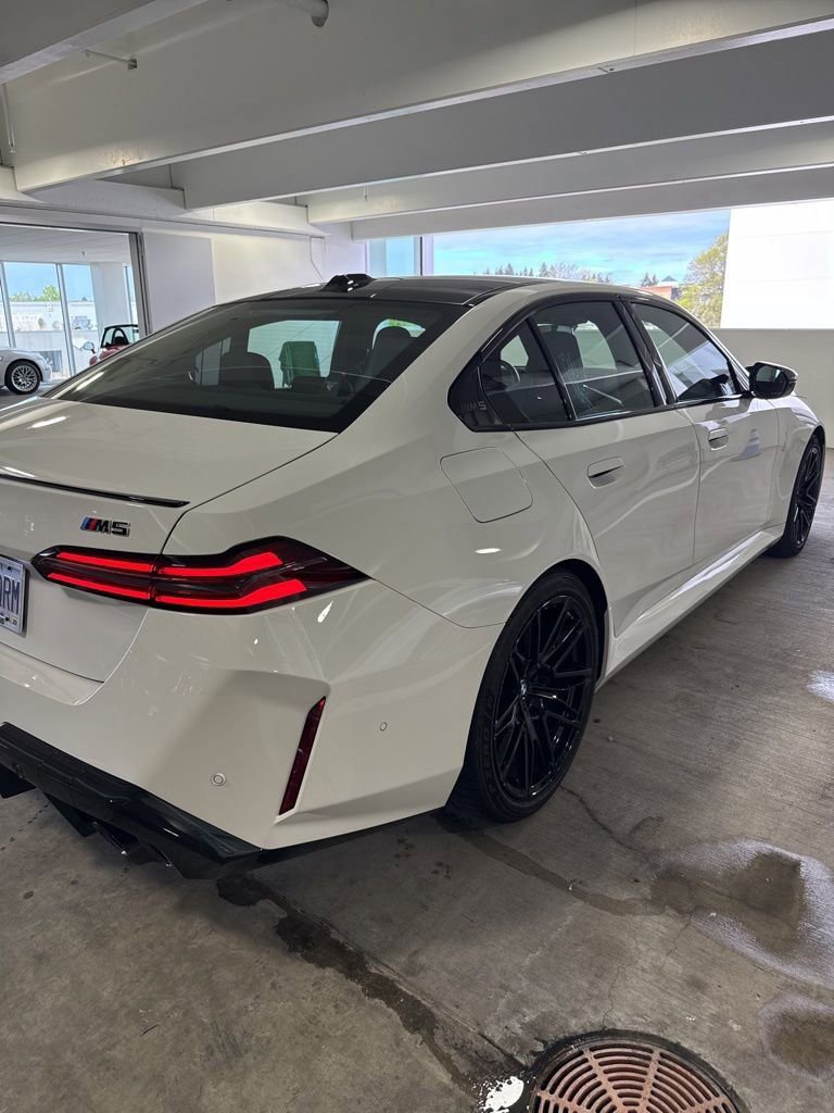 Used 2026 BMW M5 w/ Executive Package image 6
