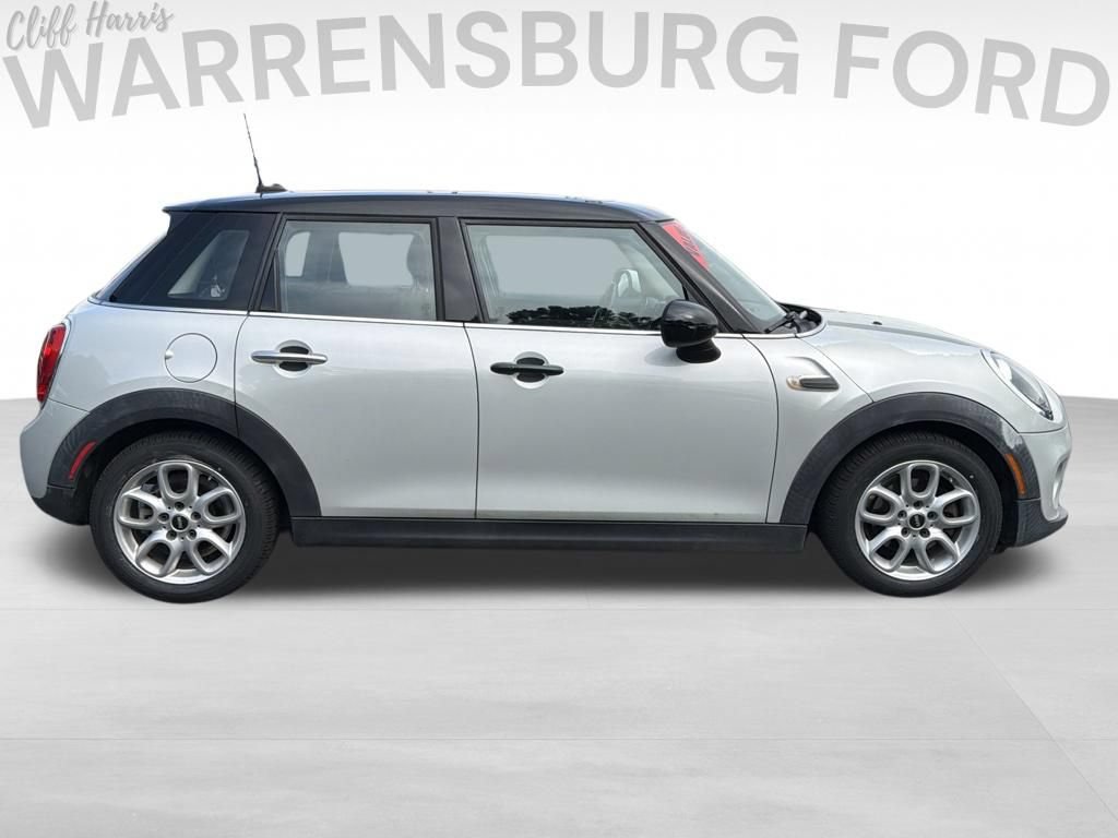 Used 2019 MINI Cooper 4-Door Hardtop FWD image 9