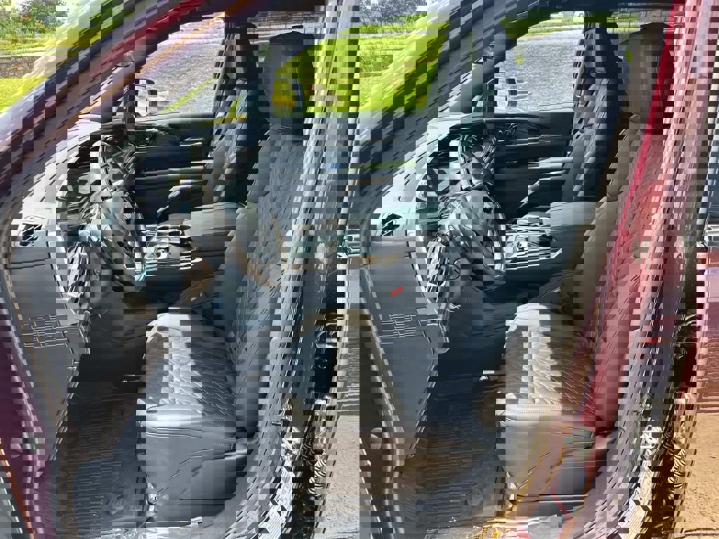 New 2026 Cadillac Escalade IQ Luxury 1 w/ LPO, Floor Liner Package image 15