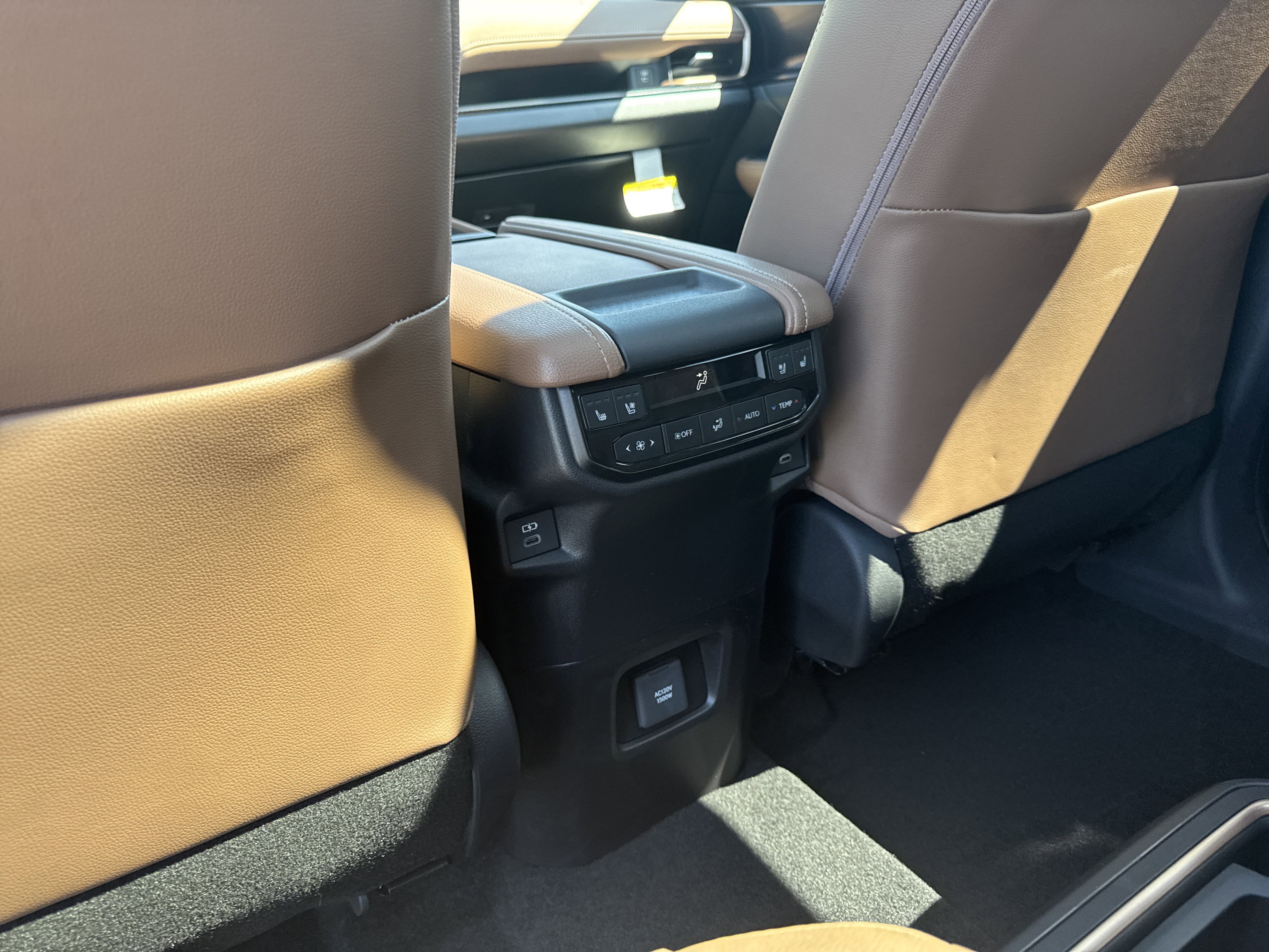 New 2026 Toyota Grand Highlander AWD Hybrid image 27