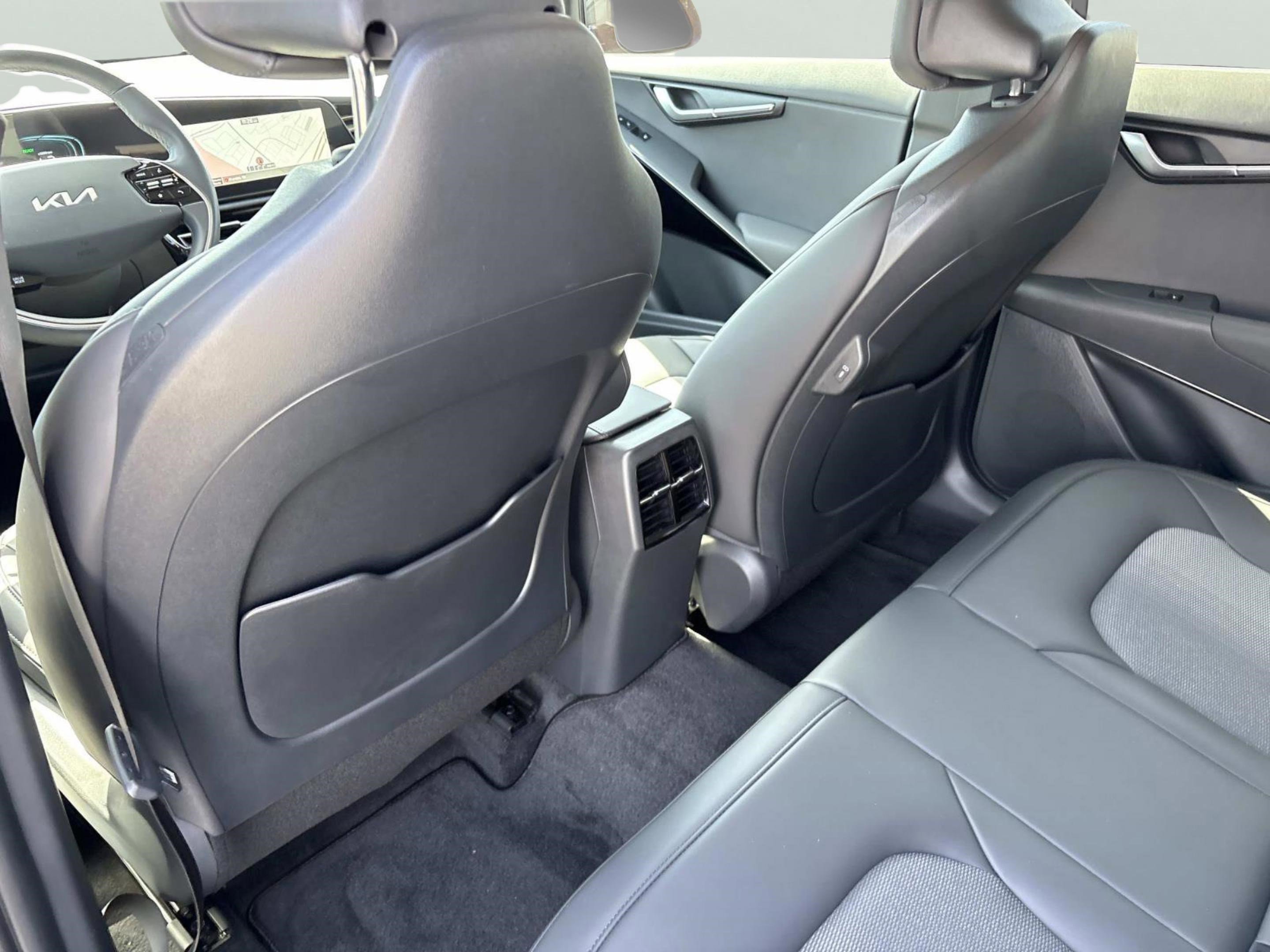 New 2026 Kia Niro EX image 16