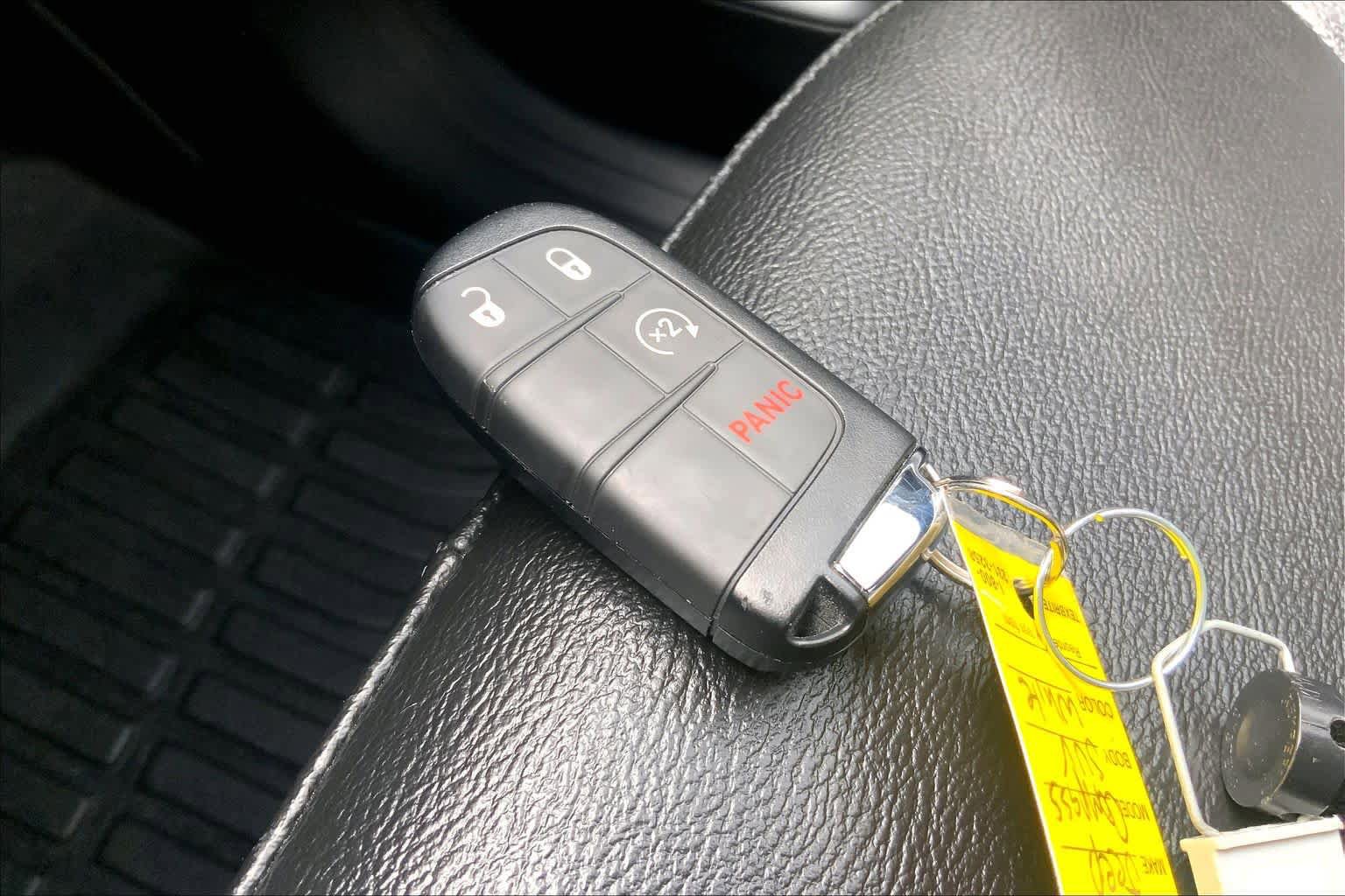 Used 2024 Jeep Compass Latitude AWD/4WD image 15