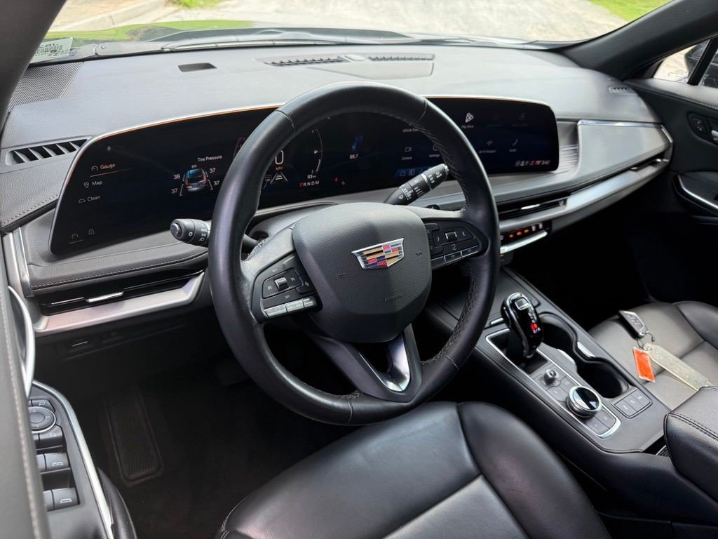 Certified 2025 Cadillac XT4 Premium Luxury FWD image 4
