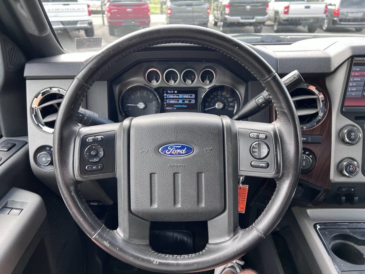 Used 2015 Ford F350 Lariat image 14