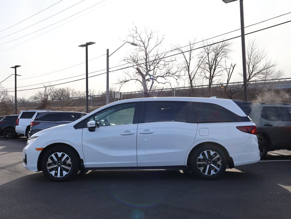 New 2026 Honda Odyssey EX-L image 3