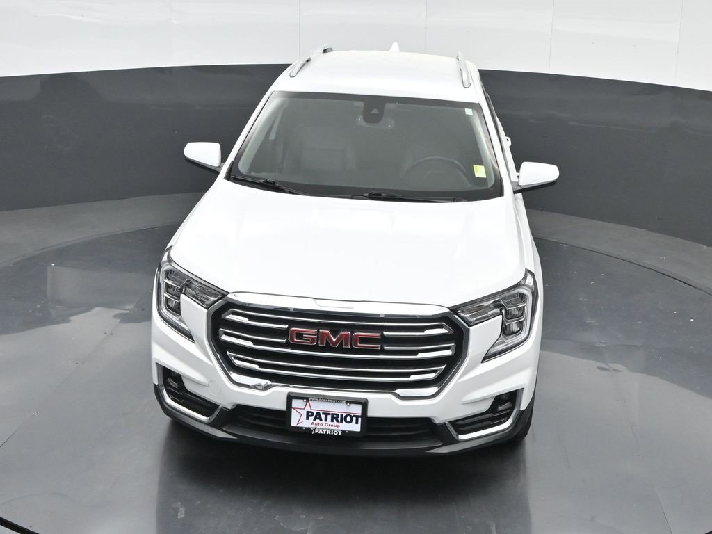 Used 2024 GMC Terrain SLT image 43