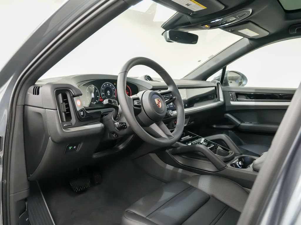 New 2026 Porsche Cayenne Coupe AWD/4WD image 4