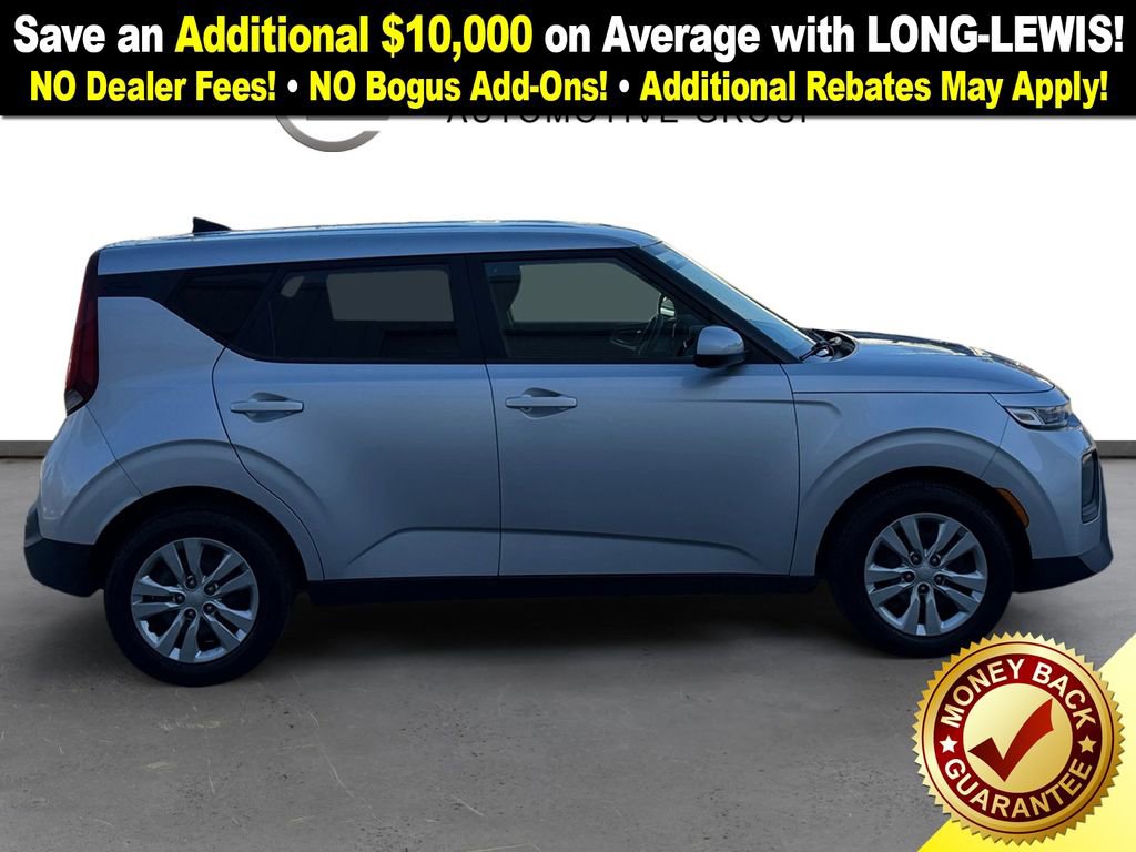 Used 2021 Kia Soul LX image 8