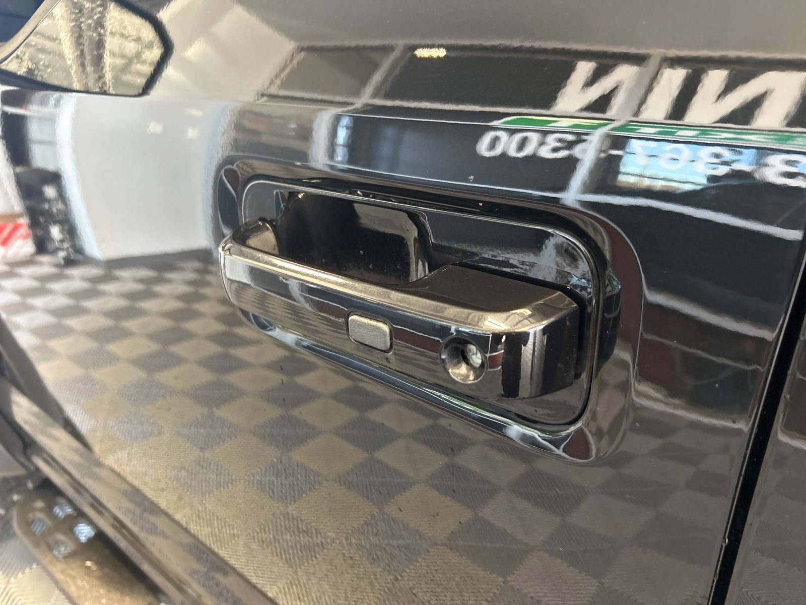 Used 2019 Ford F150 Raptor w/ Equipment Group 802A Luxury image 10