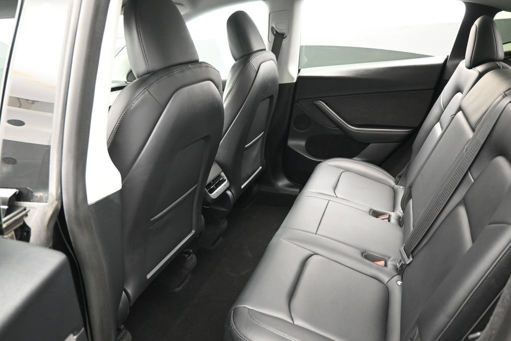 Used 2023 Tesla Model Y 2WD image 26