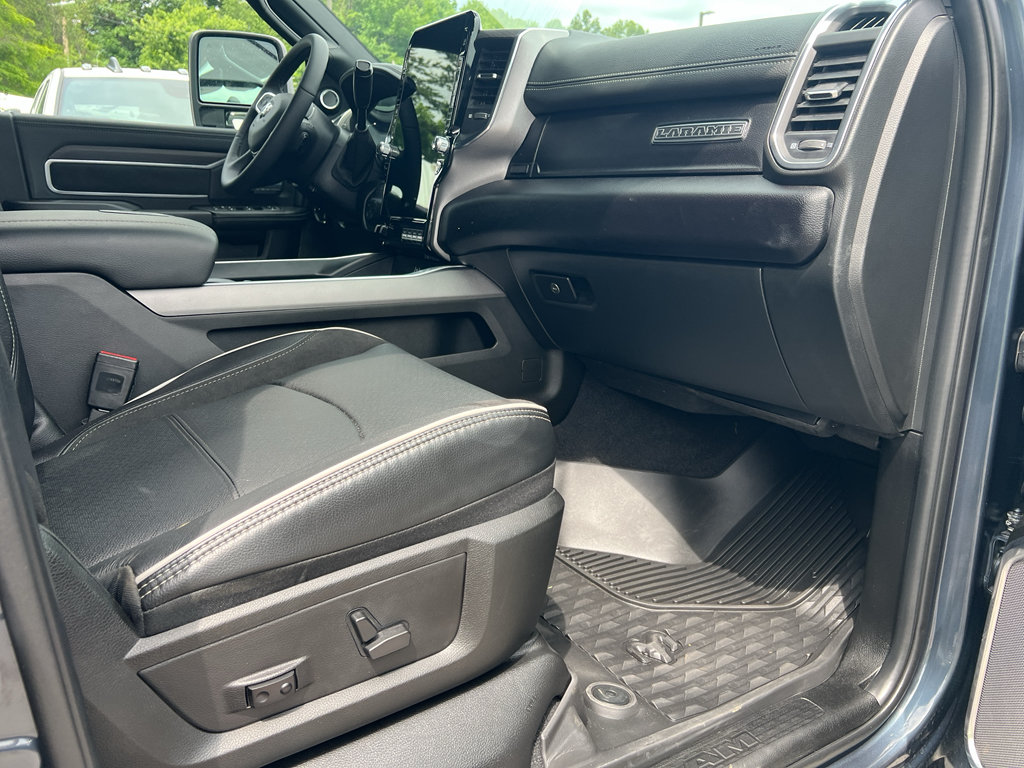 Used 2025 RAM 2500 Laramie AWD/4WD image 13