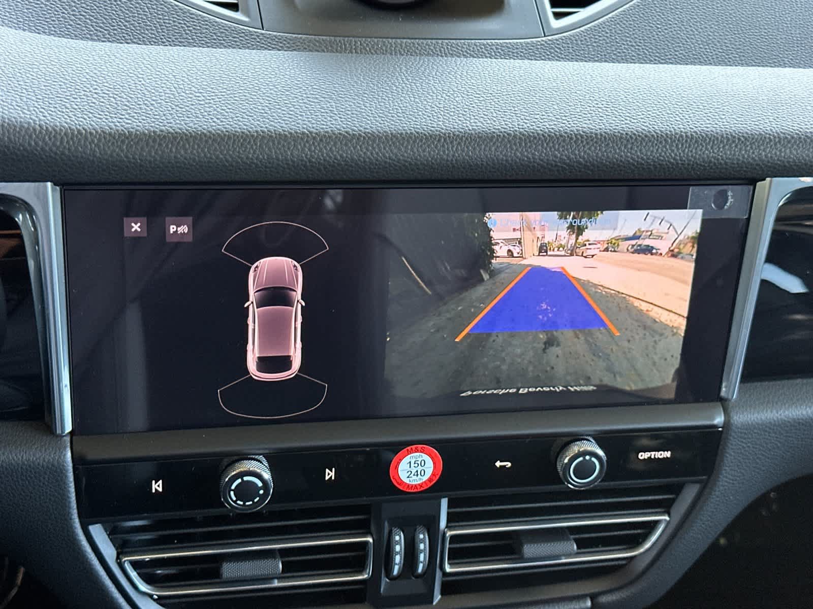 New 2026 Porsche Macan AWD/4WD image 23