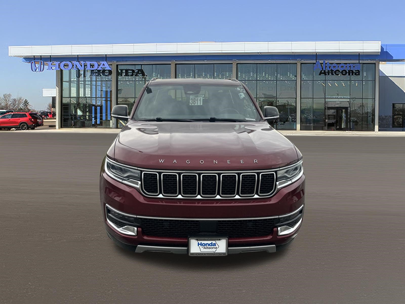 Used 2024 Jeep Wagoneer L Series II w/ Flexible Seating Group AWD/4WD image 7