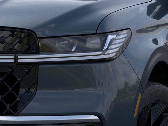 New 2026 Lincoln Navigator L Reserve w/ Jet Appearance Package image 19