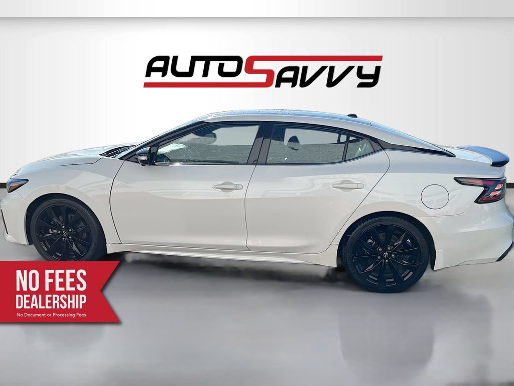 Used 2022 Nissan Maxima SR w/ Sport Mat Group FWD image 4