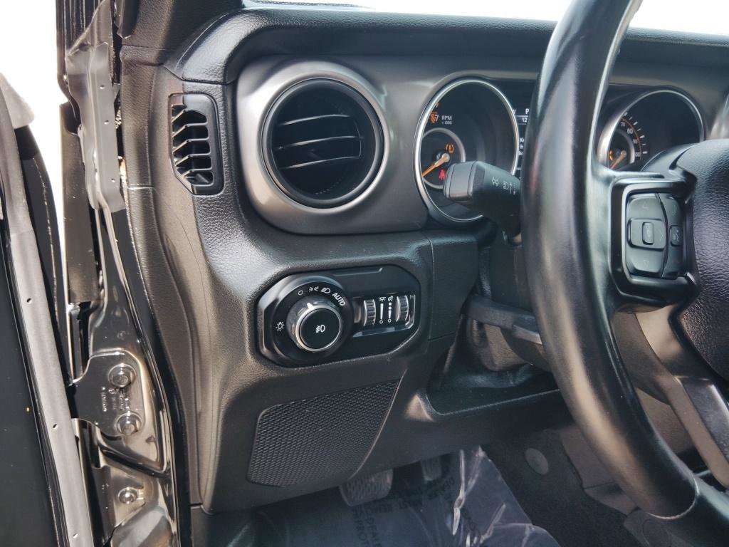 Used 2021 Jeep Wrangler Unlimited Sport AWD/4WD image 15