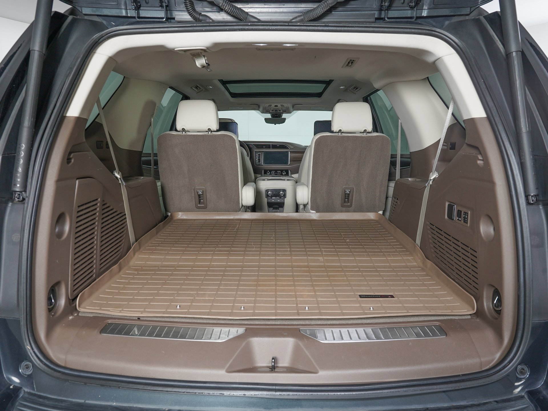 Used 2021 GMC Yukon Denali image 12