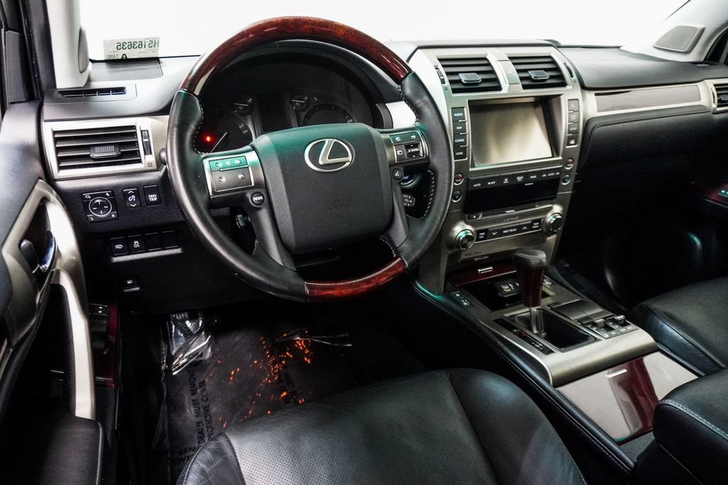 Used 2017 Lexus GX 460 Premium AWD/4WD image 14