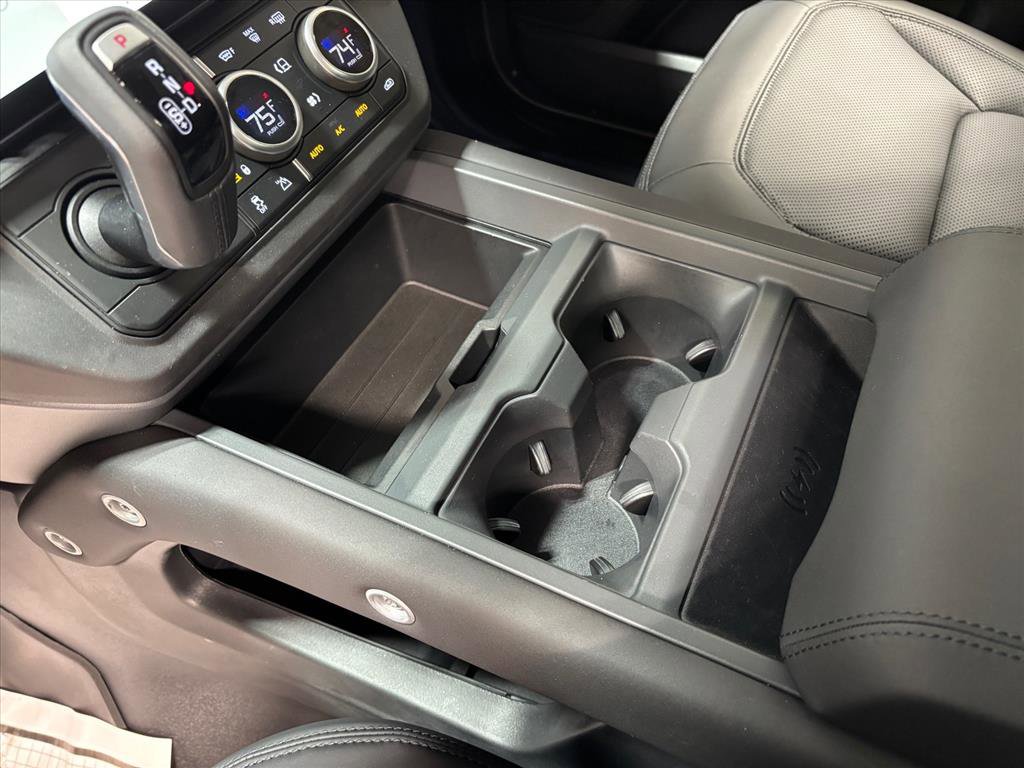 Used 2026 Land Rover Defender 110 S image 14