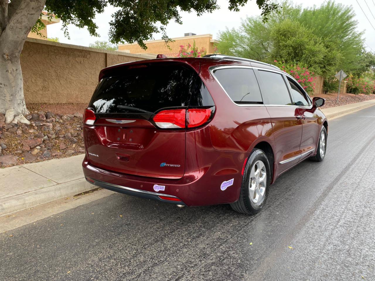 Used 2018 Chrysler Pacifica Limited FWD image 6