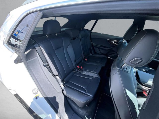 Used 2019 Audi Q8 Premium Plus w/ Premium Plus image 26