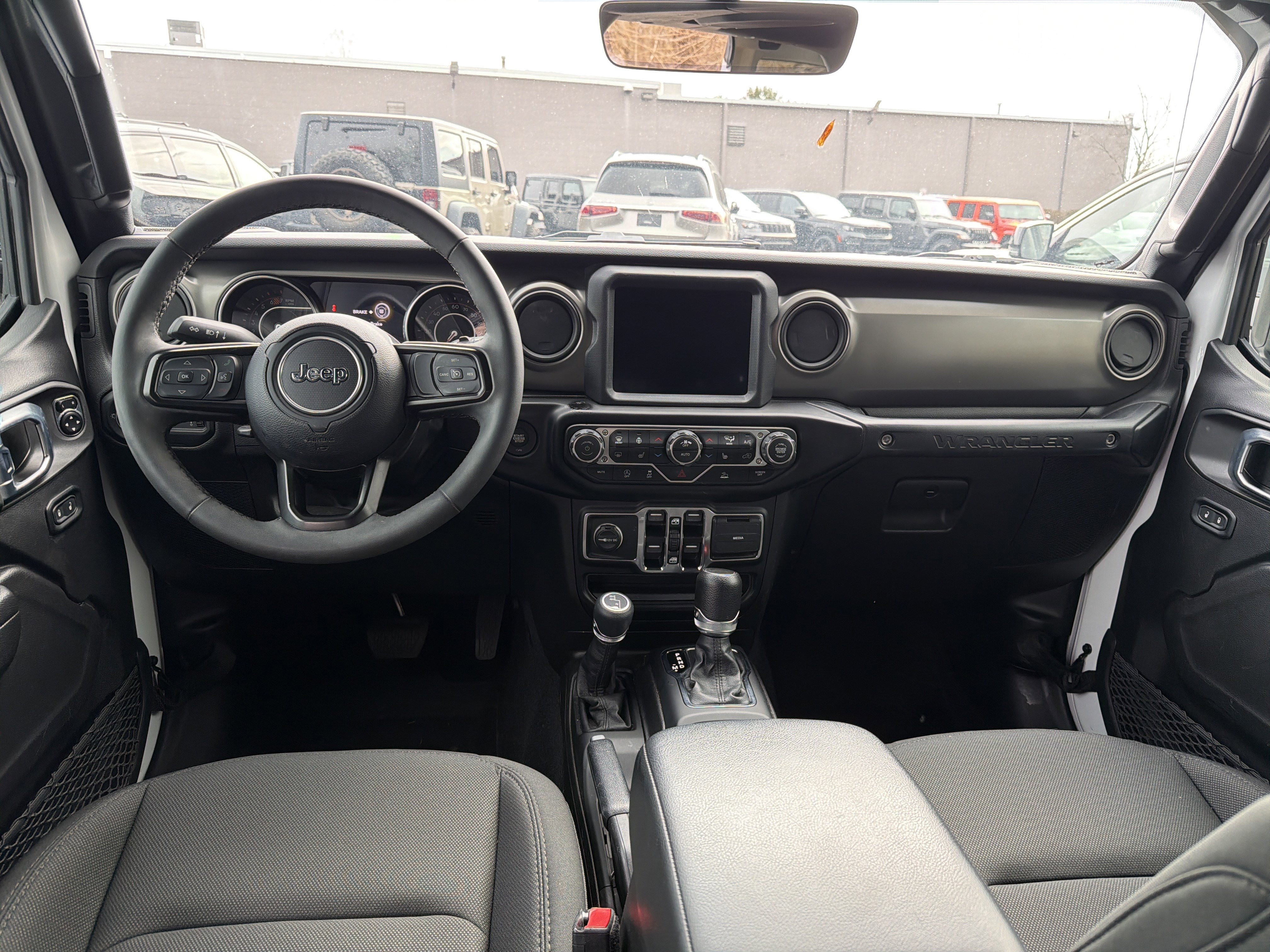 Certified 2023 Jeep Wrangler Willys AWD/4WD image 11