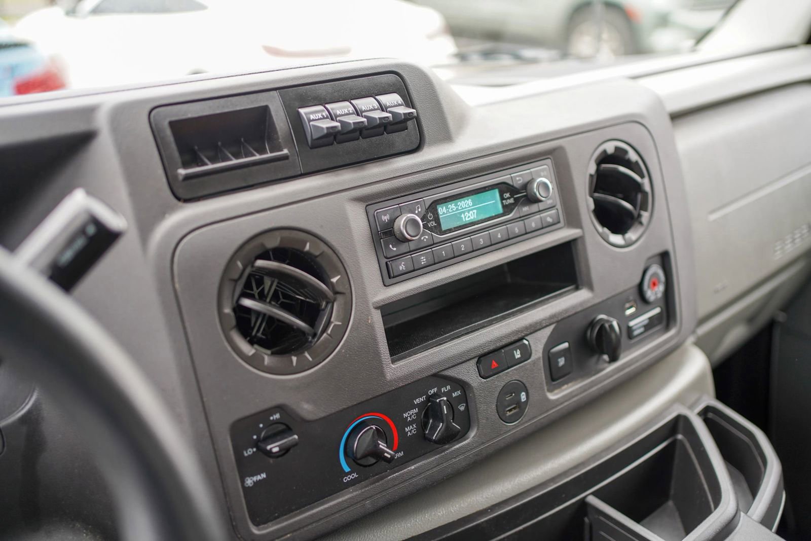 Used 2024 Ford E-350 and Econoline 350 Super Duty w/ Driver's Safety Package RWD image 28