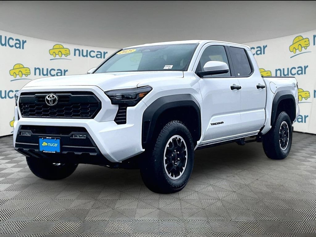 Used 2025 Toyota Tacoma TRD Off-Road AWD/4WD image 3