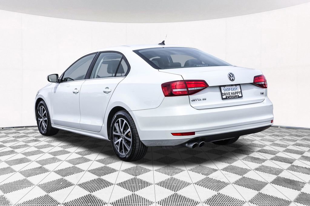 Used 2017 Volkswagen Jetta SE image 14