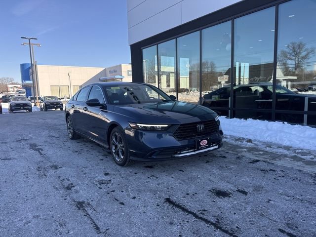 Used 2023 Honda Accord EX image 1