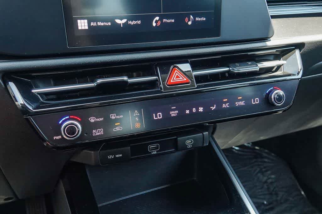 Certified 2023 Kia Niro LX FWD image 21