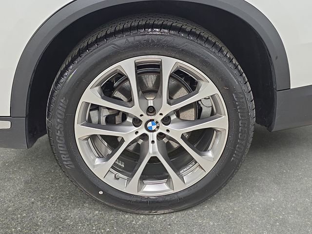 Certified 2024 BMW X5 xDrive40i w/ Premium Package AWD/4WD image 29