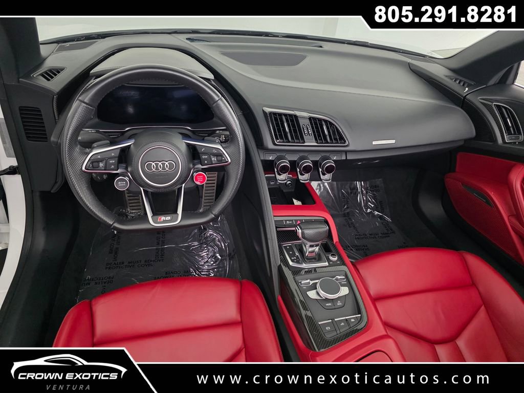 Used 2022 Audi R8 V10 w/ Carbon Exterior Package RWD image 38